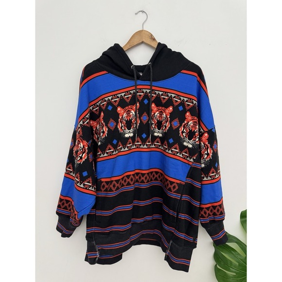 Free People Movement Sprint To The Finish Hoodie Printed Tiger Knit Black M NWT - Picture 4 of 11